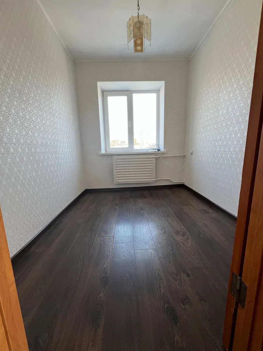 3-кімнатна квартира, Звягель: автономне опалення, гараж за 20 м - фото 5