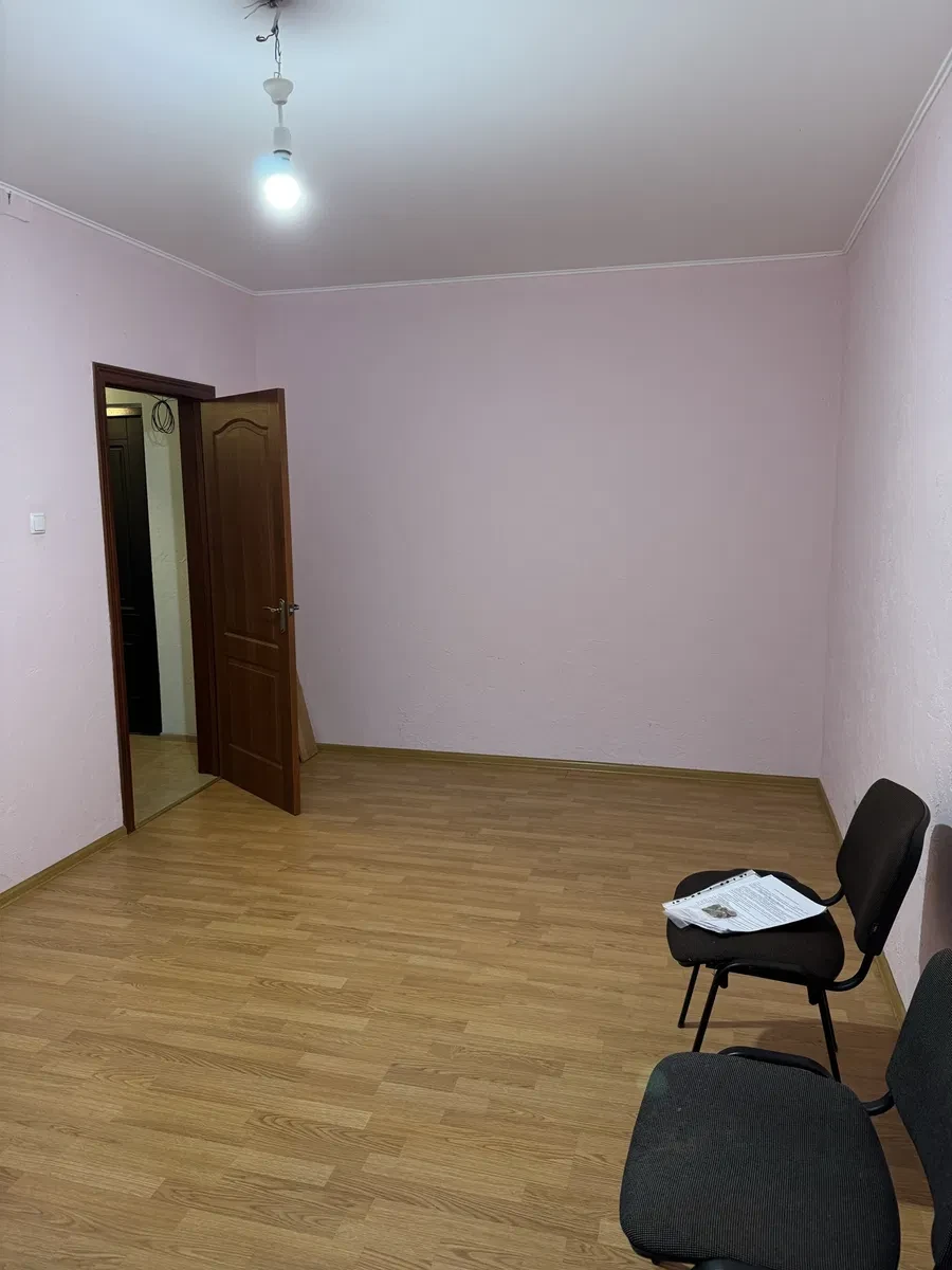 2-кімнатна квартира, Дарницький: євроремонт, метро Позняки за 10 хв - фото 2