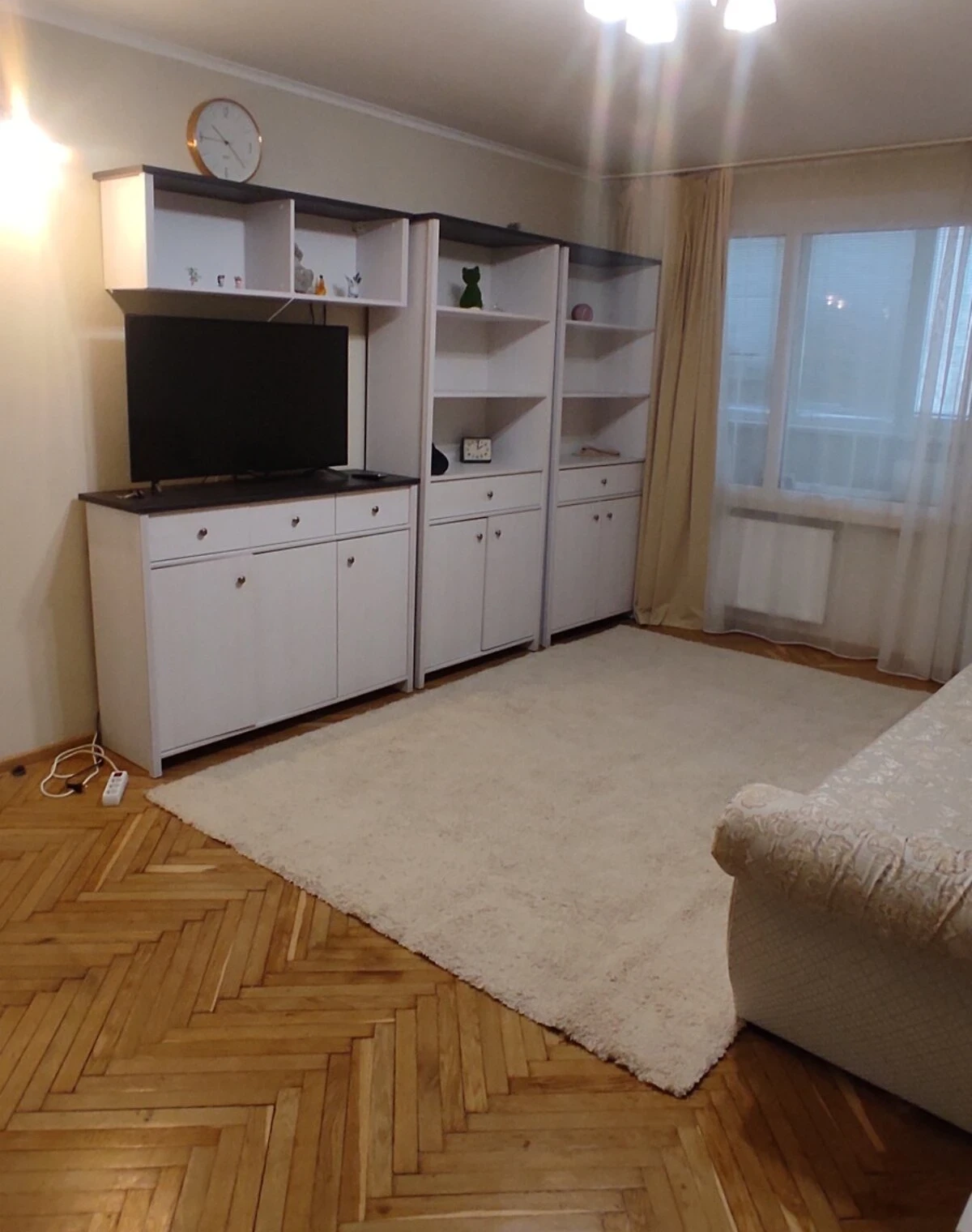 2-кімнатна квартира, Шевченківський: метро Університет, цегляні стіни - фото 3