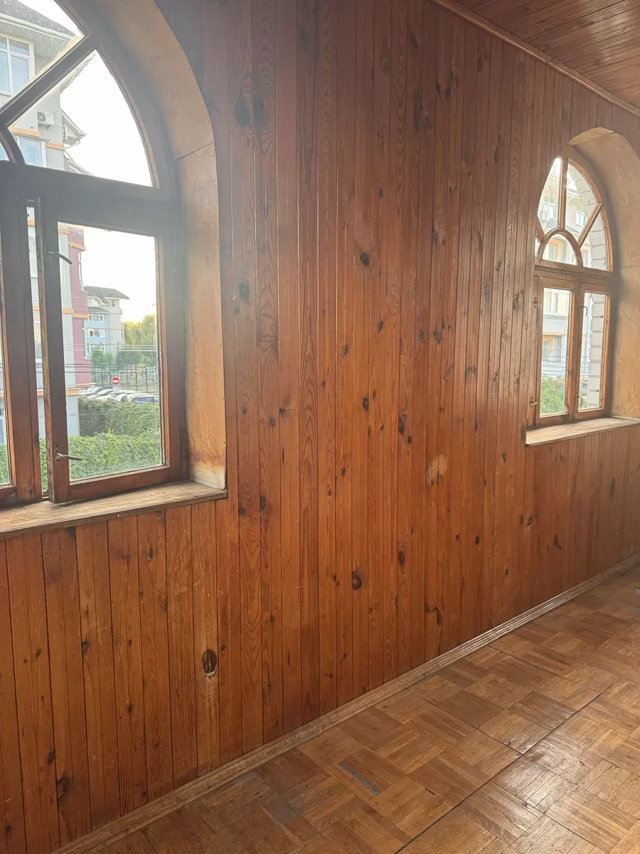 Будинок, Гатне: цоколь 150 м², гараж, 15 соток