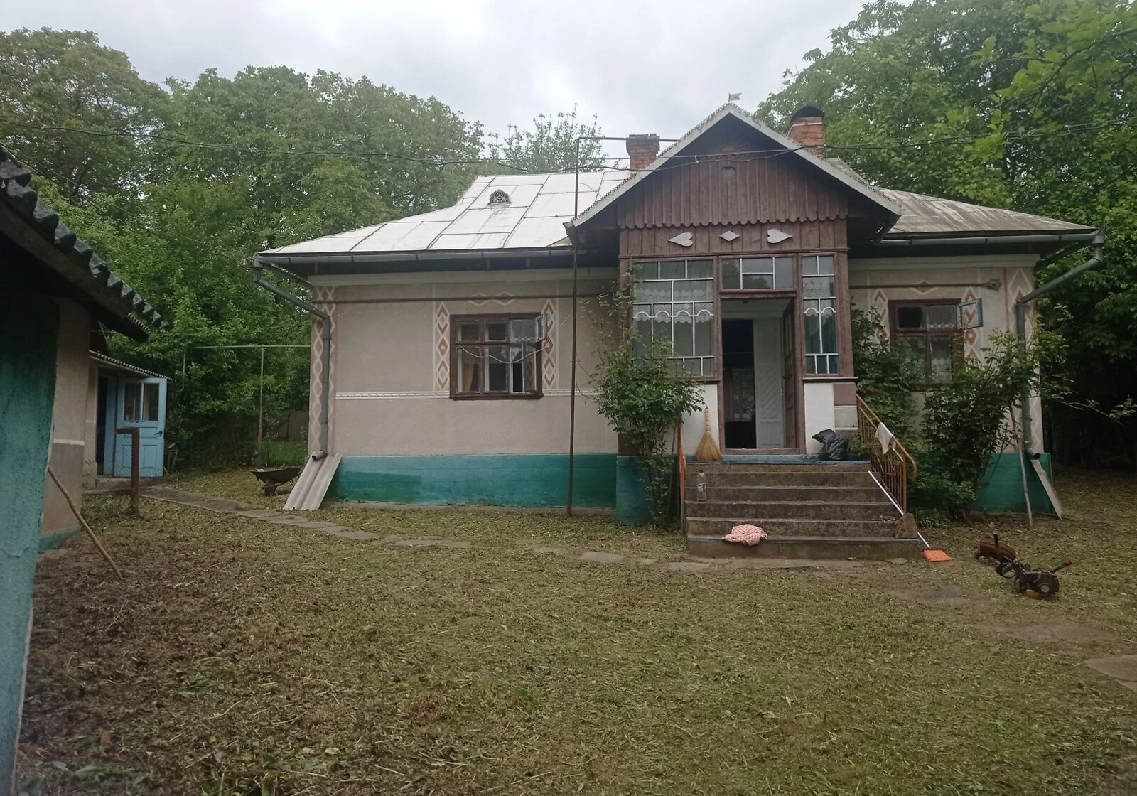 Будинок, Миколаївка: резервне живлення, літня кухня, 11 соток