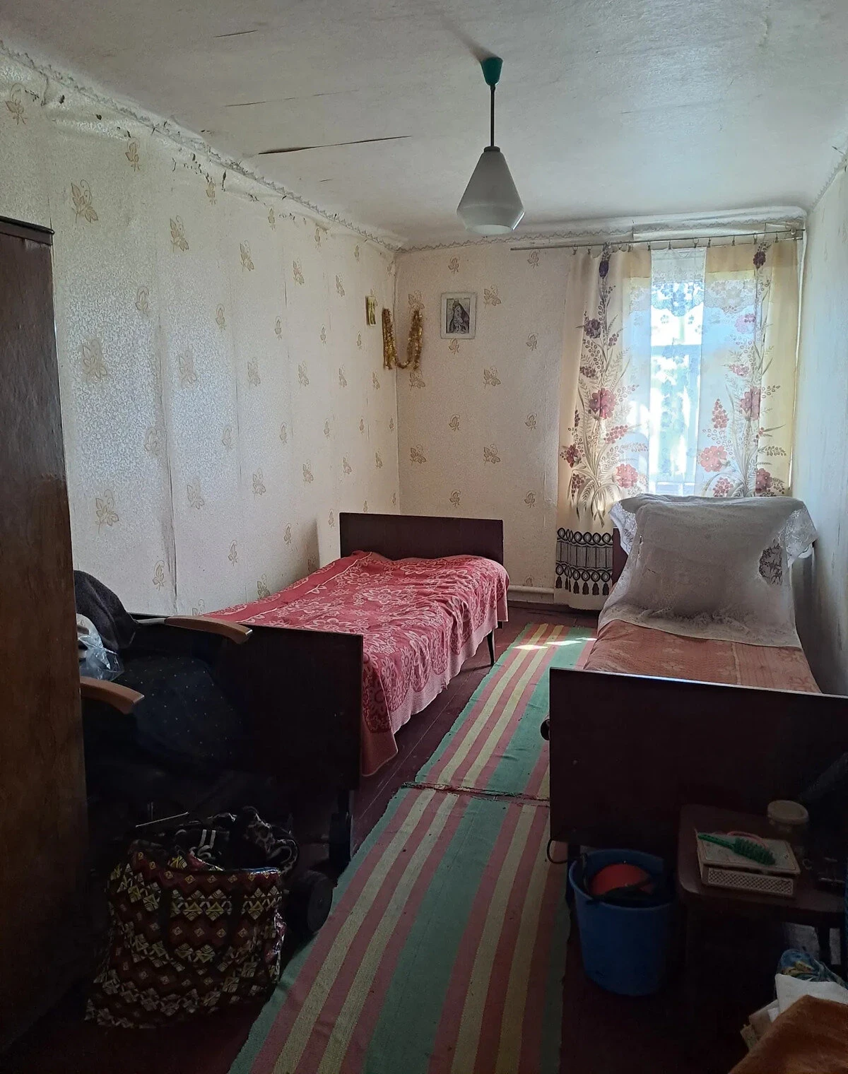 Дом, Глубочица: газовое отопление, кирпичные стены, сарай, фото 5