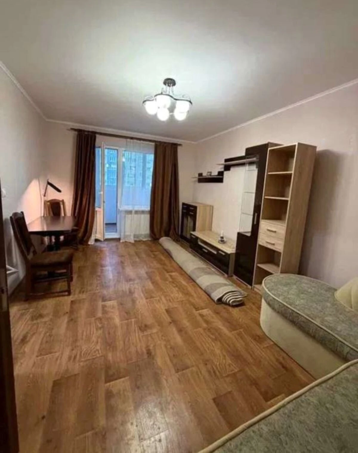 1-кімнатна квартира, Пріорка: євроремонт, закритий двір, фото 2