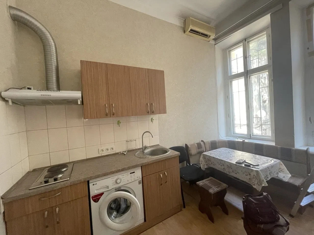 2-кімнатна квартира, Приморський: євроремонт, море, тихий двір, фото 3