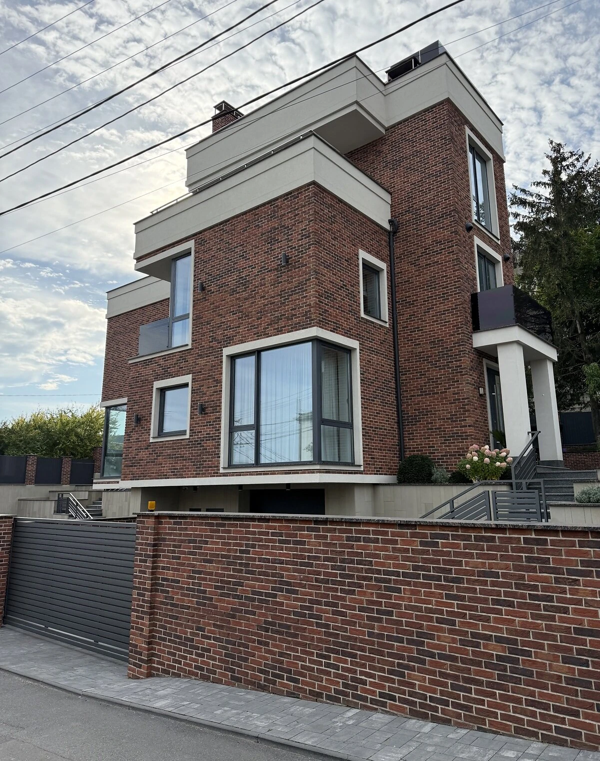 Дом, Дружба: панорамные окна, терраса - фото 1