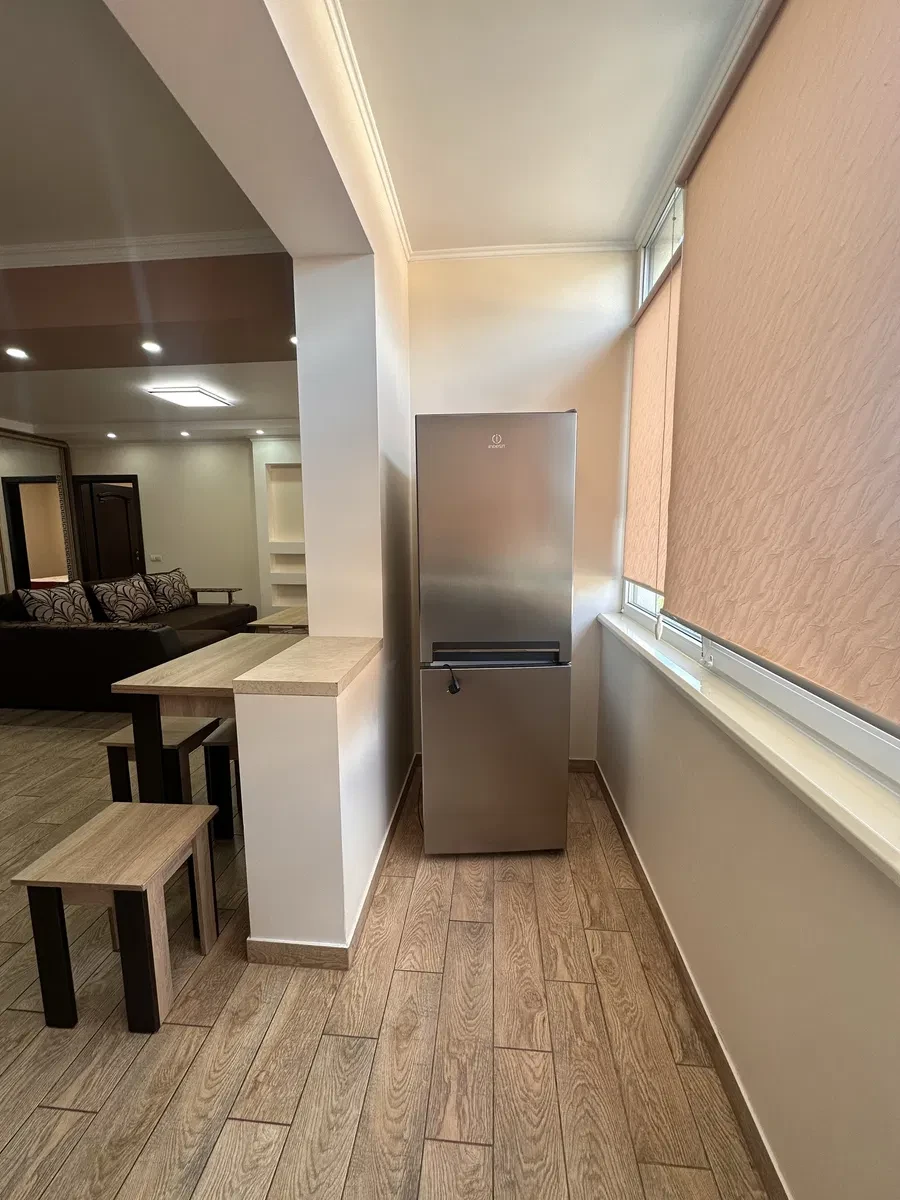 1-комнатная квартира в ЖК Сімейна Фортеця: кухня-гостиная 45 м², фото 5