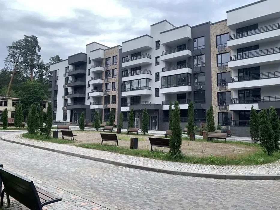 Студія у ЖК Апарт Комплекс на Квітки Цисик: власна котельня, парк