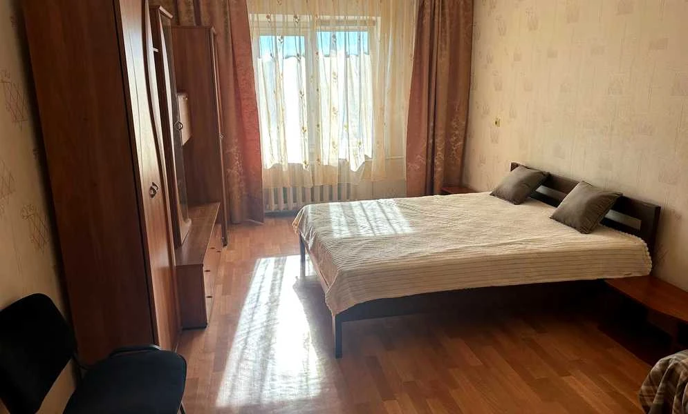 1-кімнатна квартира, Деснянський: тепла, лоджія 6 м² - фото 1