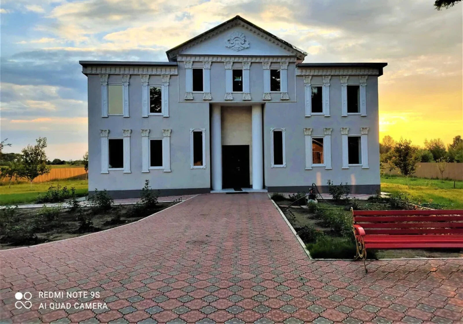 Будинок, Деснянський: бесідка, тераса, гараж у дворі - фото 1