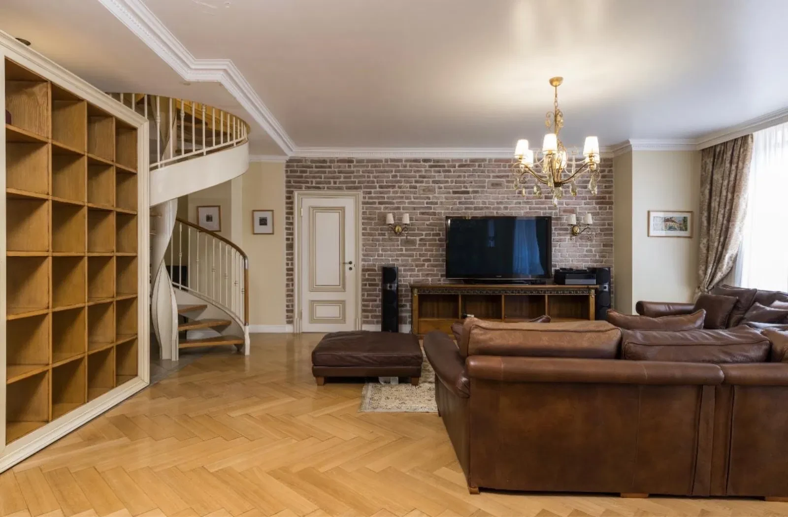 Пентхаус у ЖК Diplomat Hall: тераса близько 100 м², сауна, паркінг, фото 2
