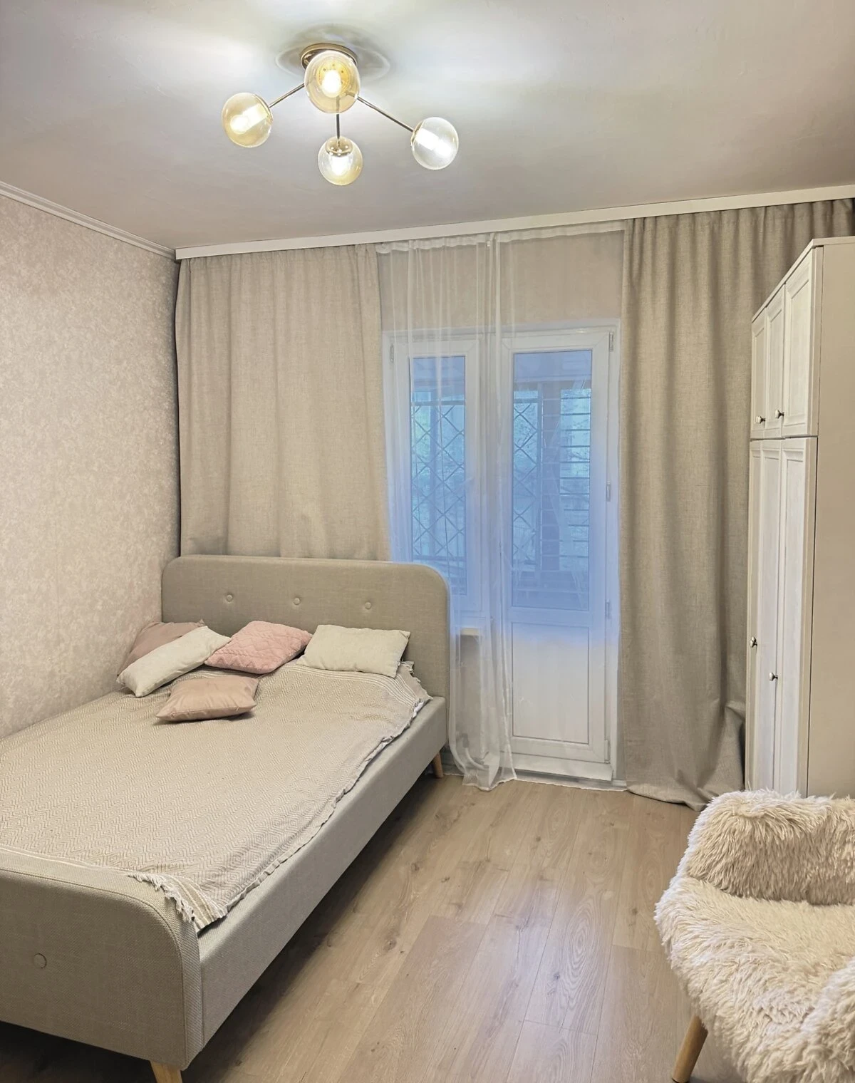 2-кімнатна квартира, Харківський масив: гараж, опалення без світла - фото 1