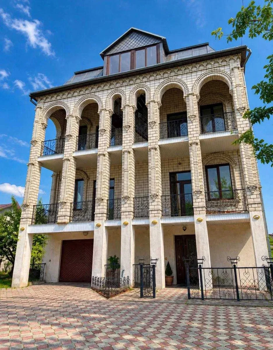 Дом, Дубляны: для проживания или бизнеса, 20-40 человек, фото 1