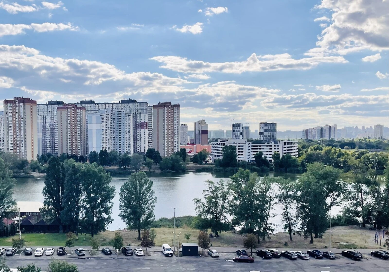 2-комнатная квартира, Харьковский массив: метро Харьковская, без ремонта, фото 2