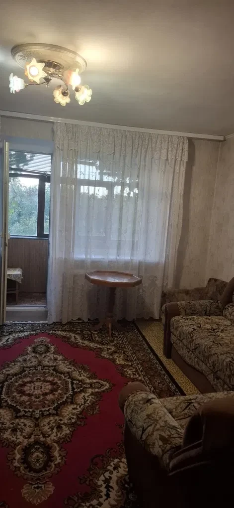 2-кімнатна квартира, Центрально-Міський: вікна на парк, два балкони - фото 2