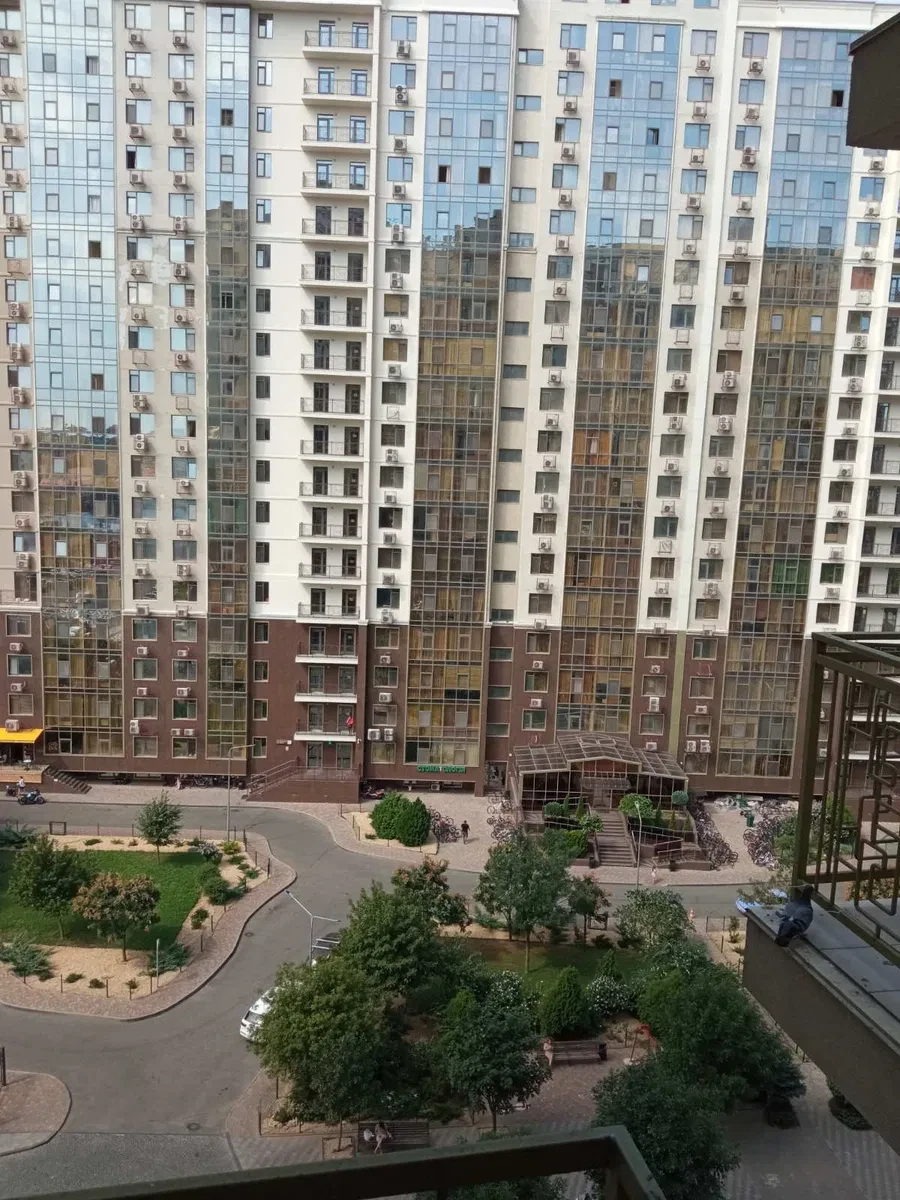 1-кімнатна квартира у ЖК «Жемчужина»: генератор, паркінг - фото 1