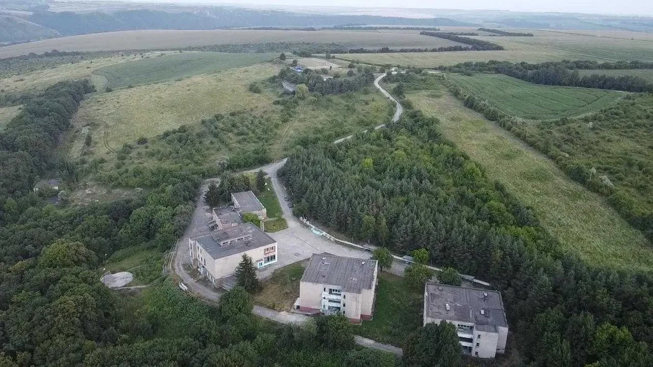База отдыха, Врубловцы: бассейн 25×10 м, 14 га, фото 2