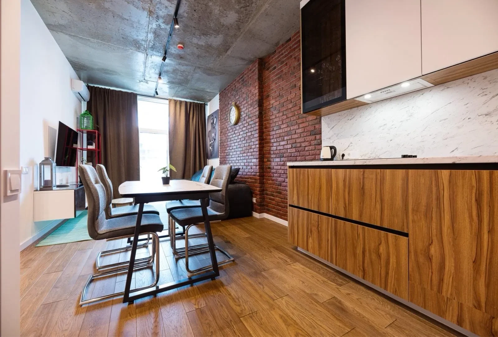 1-кімнатна квартира у ЖК Manhattan city: генератор, авторський ремонт - фото 4