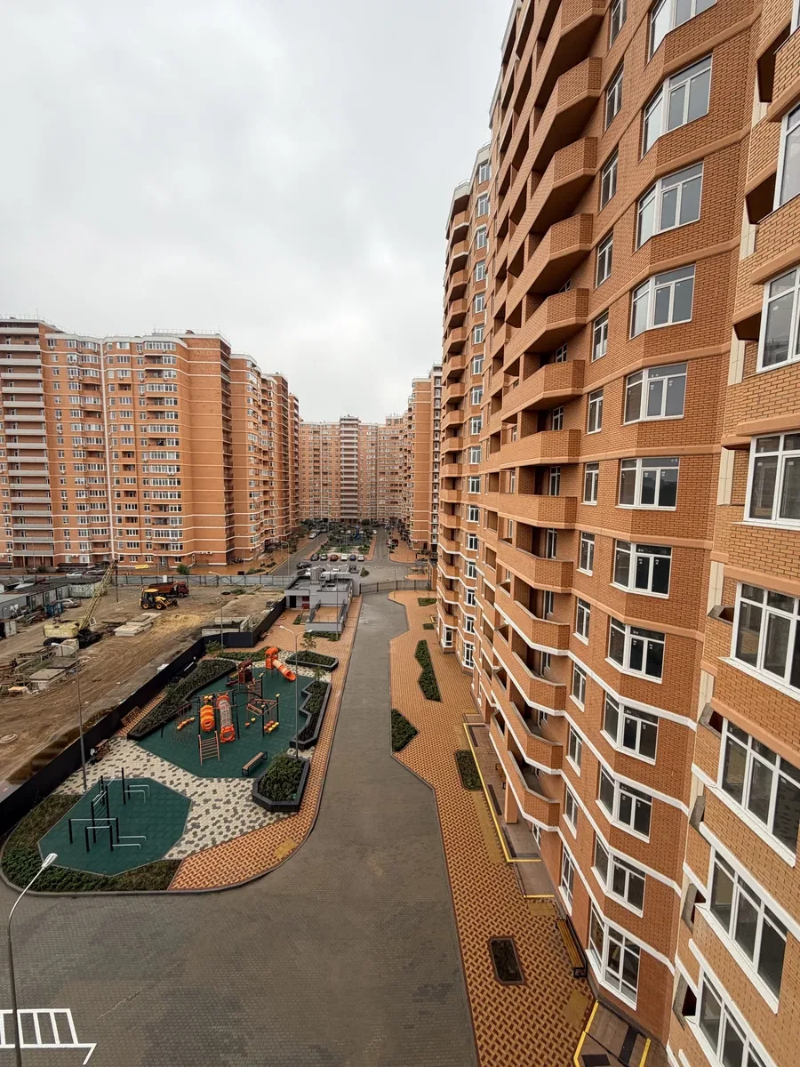3-кімнатна квартира у ЖК RealPark: власна котельня, підземний паркінг - фото 1