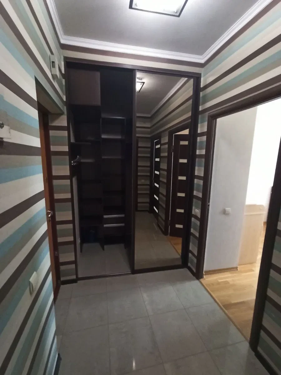 1-кімнатна квартира, Буча: ремонт, меблі й техніка залишаються, фото 4