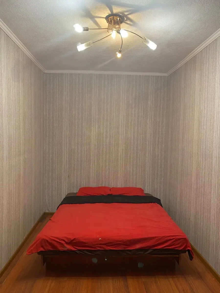 3-кімнатна квартира, Шевченківський: 2 кімнати, метро Дорогожичі за 5 хв