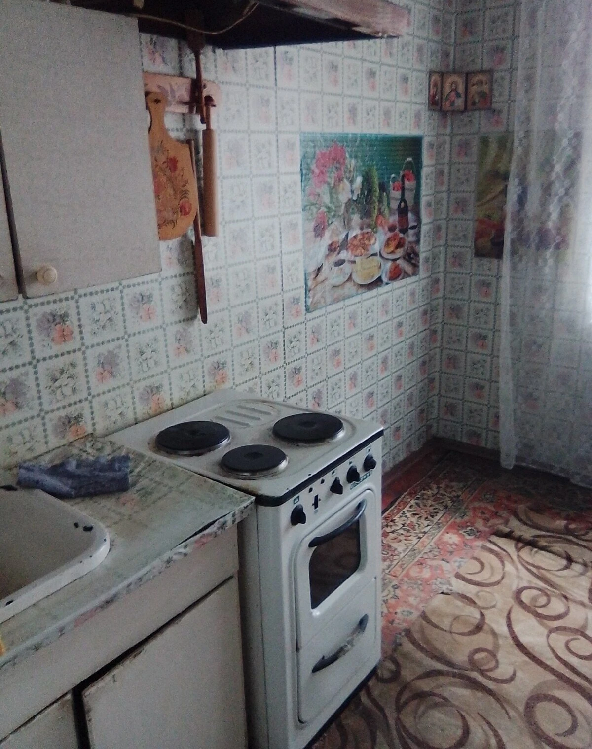 2-кімнатна квартира, Тополя-3: цегляні стіни, косметичний ремонт - фото 4