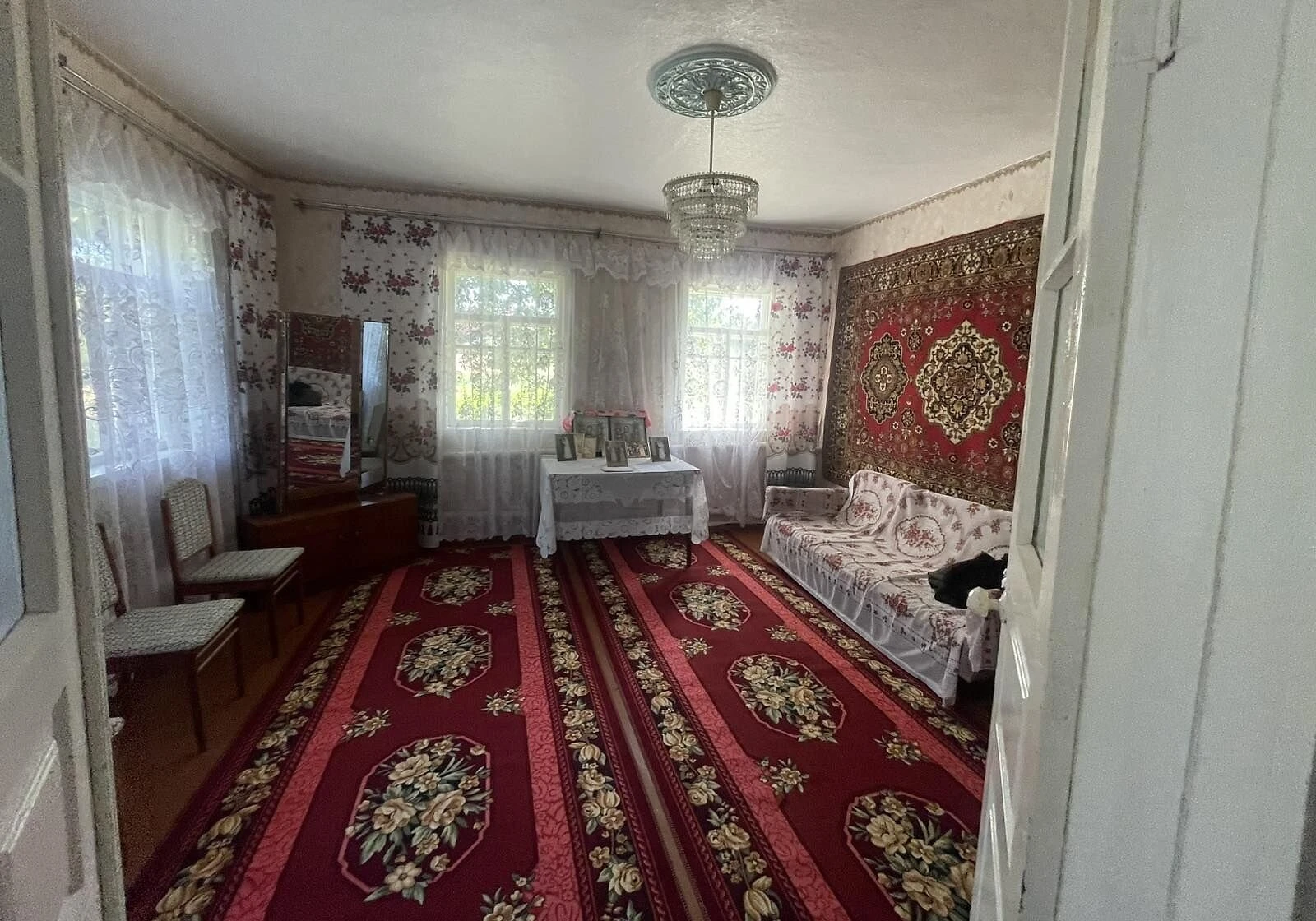 Будинок, Самгородок: гараж, ділянка 44 сотки, криниця - фото 1