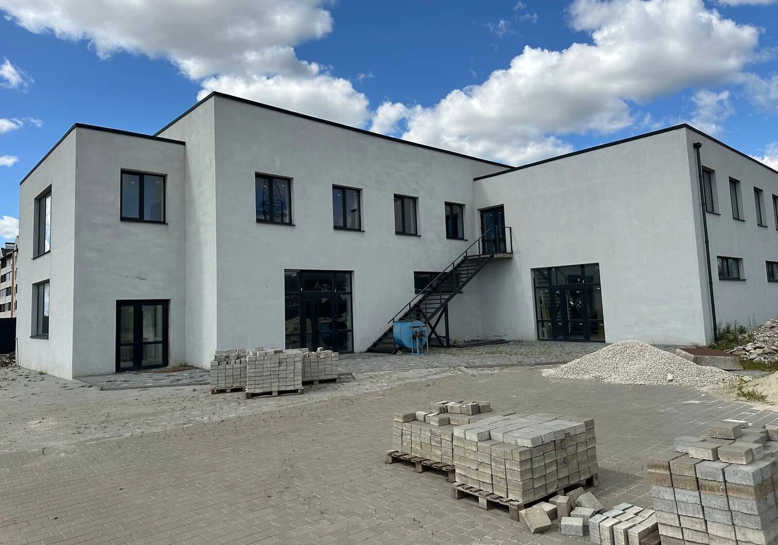 Приміщення, Гаї Шевченківські: окрема будівля, оренда частинами - фото 1