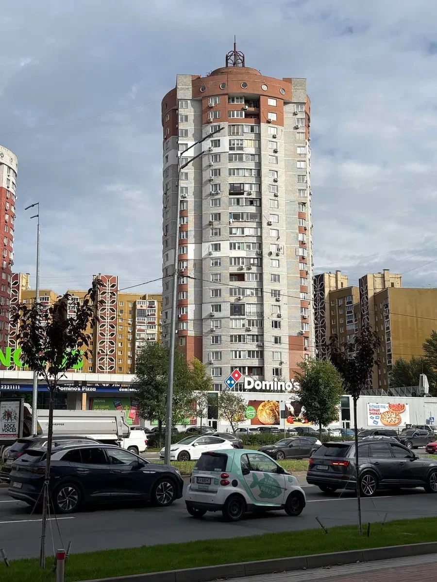 2-кімнатна квартира, Печерський: перша здача, навпроти River Mall - фото 1