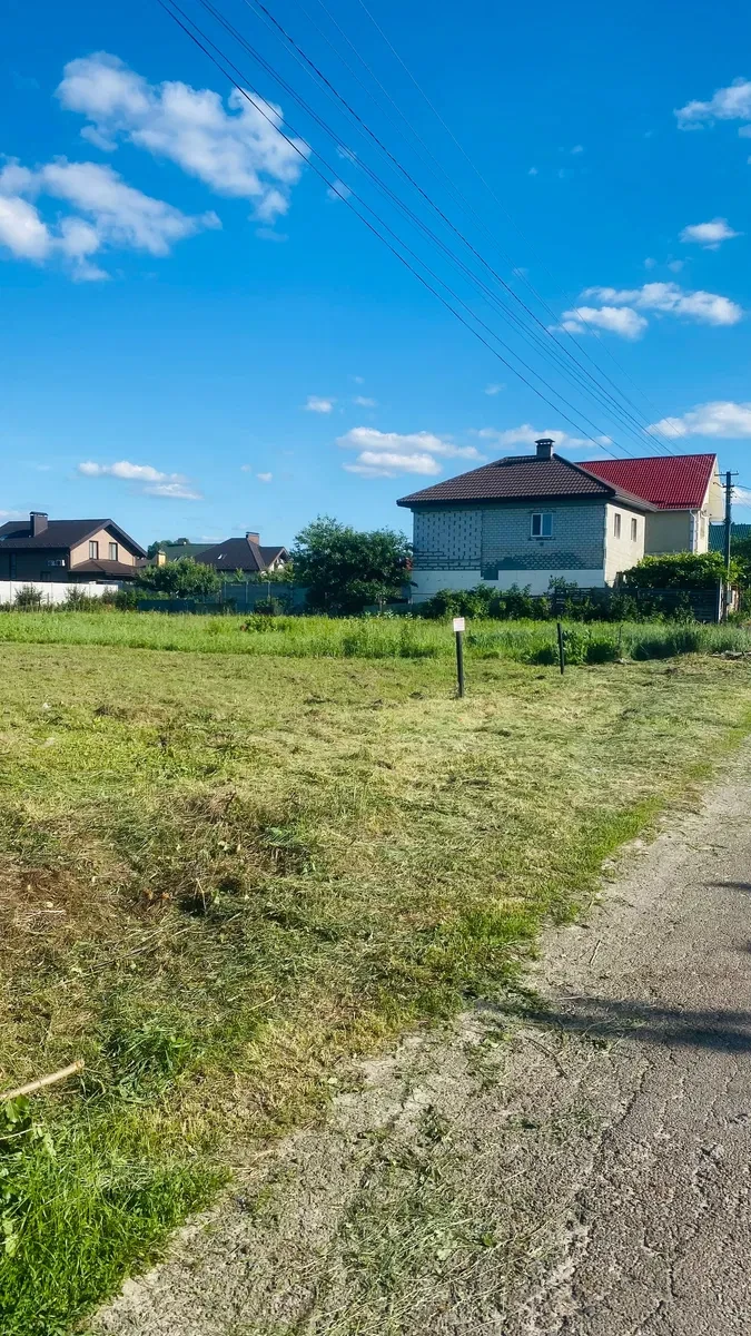 2 ділянки по 11 соток, Щасливе: газ і світло, житлова забудова - фото 4