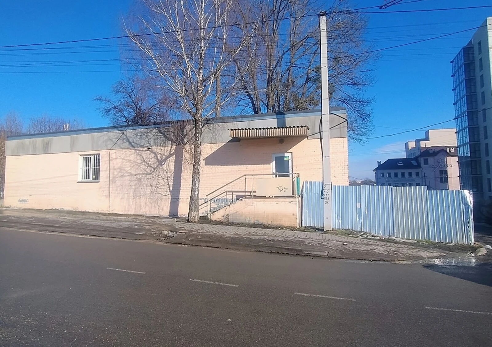 Офіс, Дубове: окрема будівля, 2 входи, 7 приміщень - фото 4