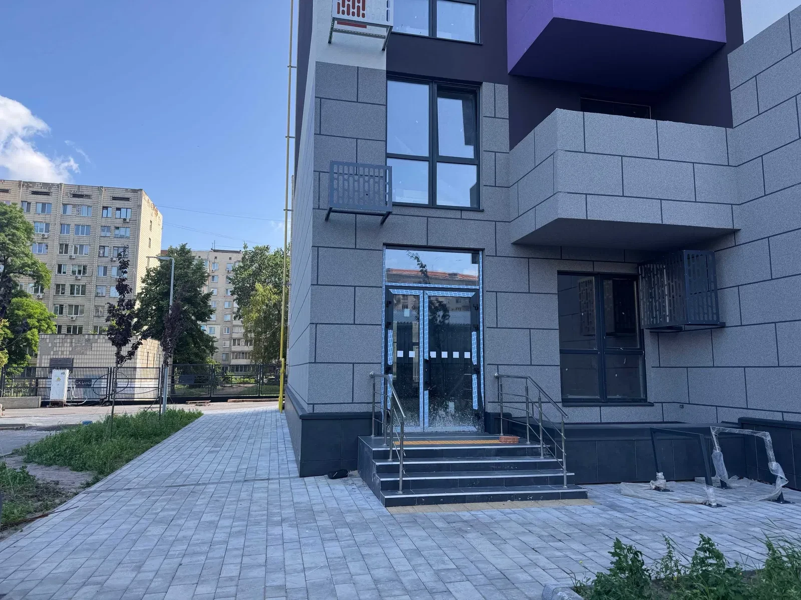 Приміщення у ЖК OK'land: два фасадні входи, без ремонту - фото 2