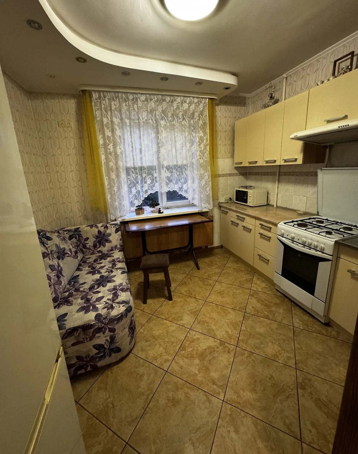 1-кімнатна квартира, Північний: два ліжка, вбудована кухня, фото 3