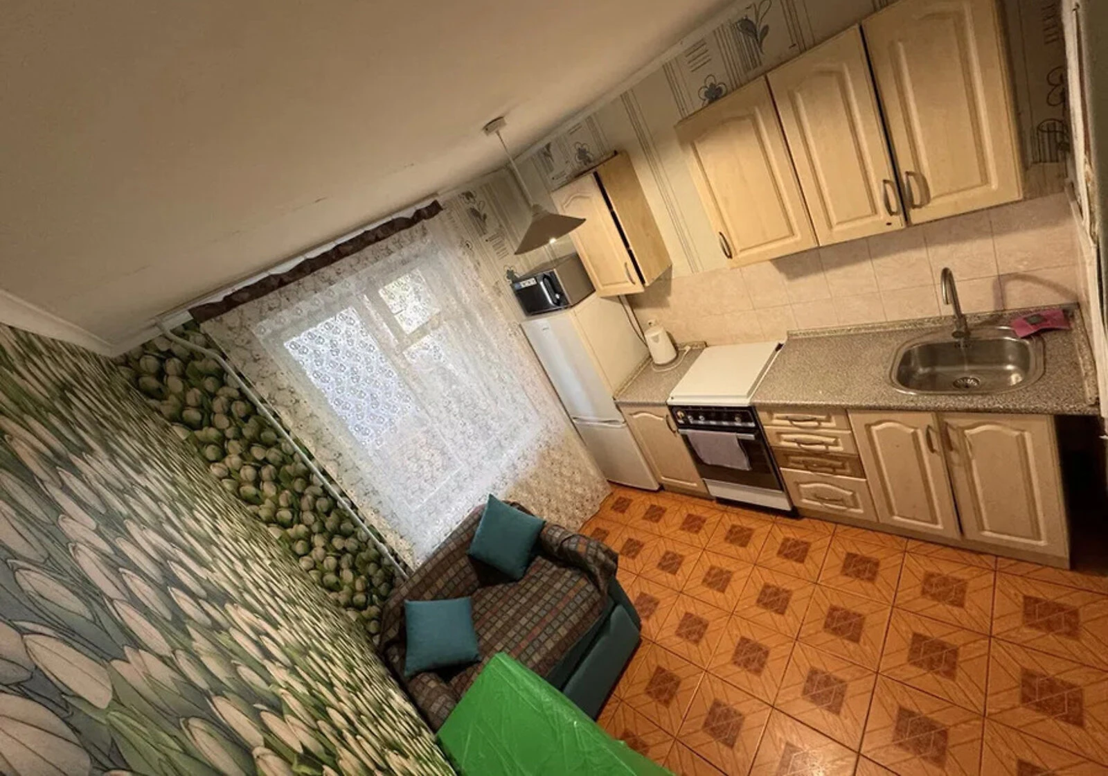 1-кімнатна квартира, Київ: опалення, цегляні стіни - фото 2
