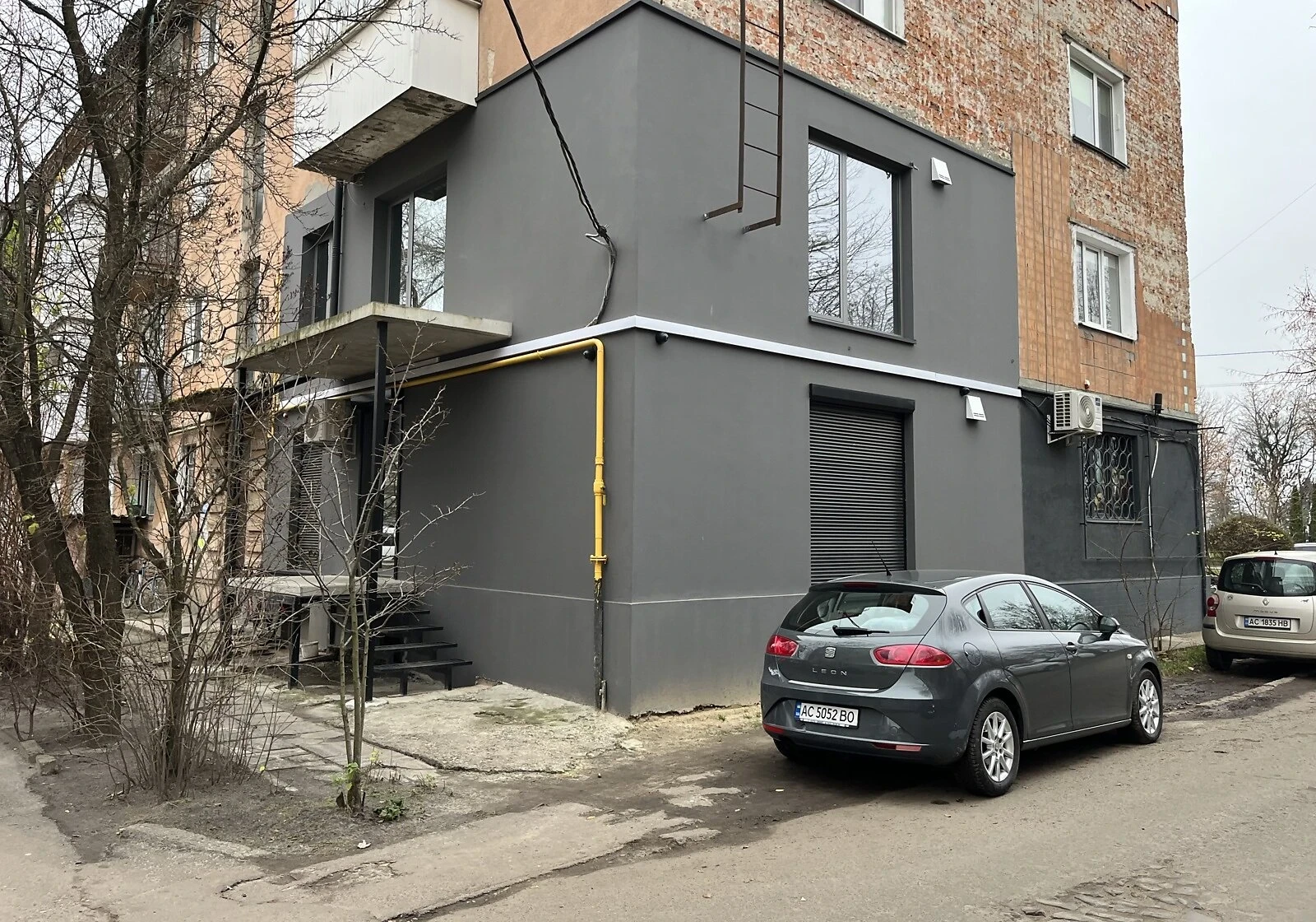 Офіс, Ковель: дизайнерський ремонт, фасадне, резервне живлення