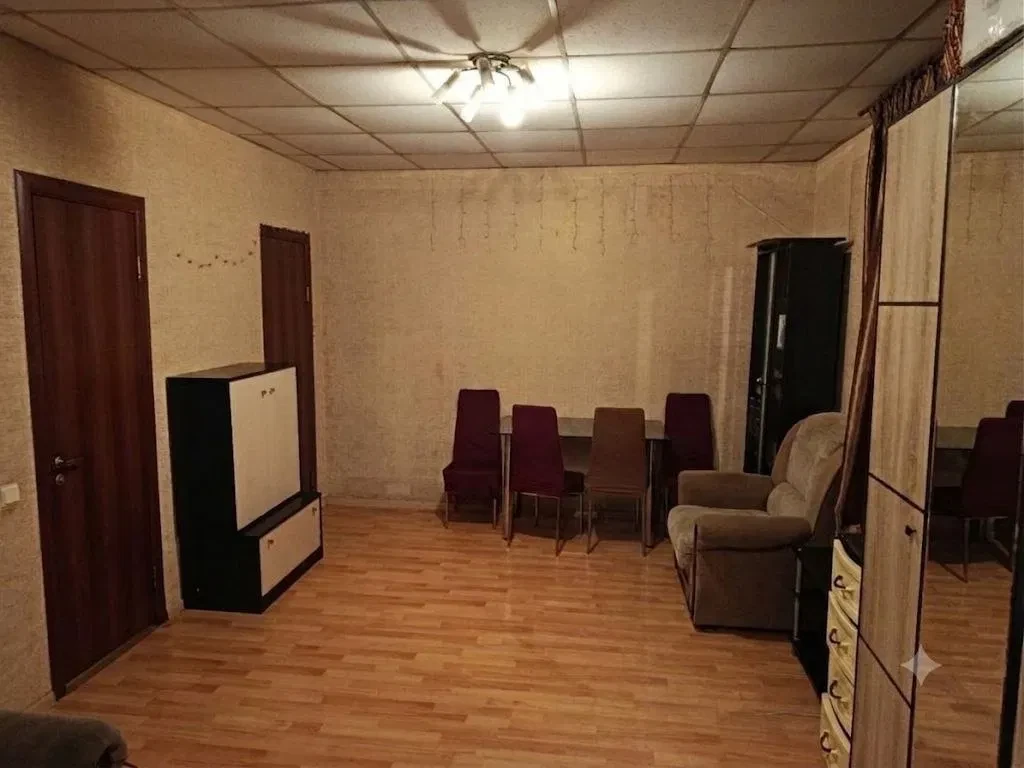 1-кімнатна квартира, Подільський: паркомісце, метро Нивки за 10 хвилин, фото 3