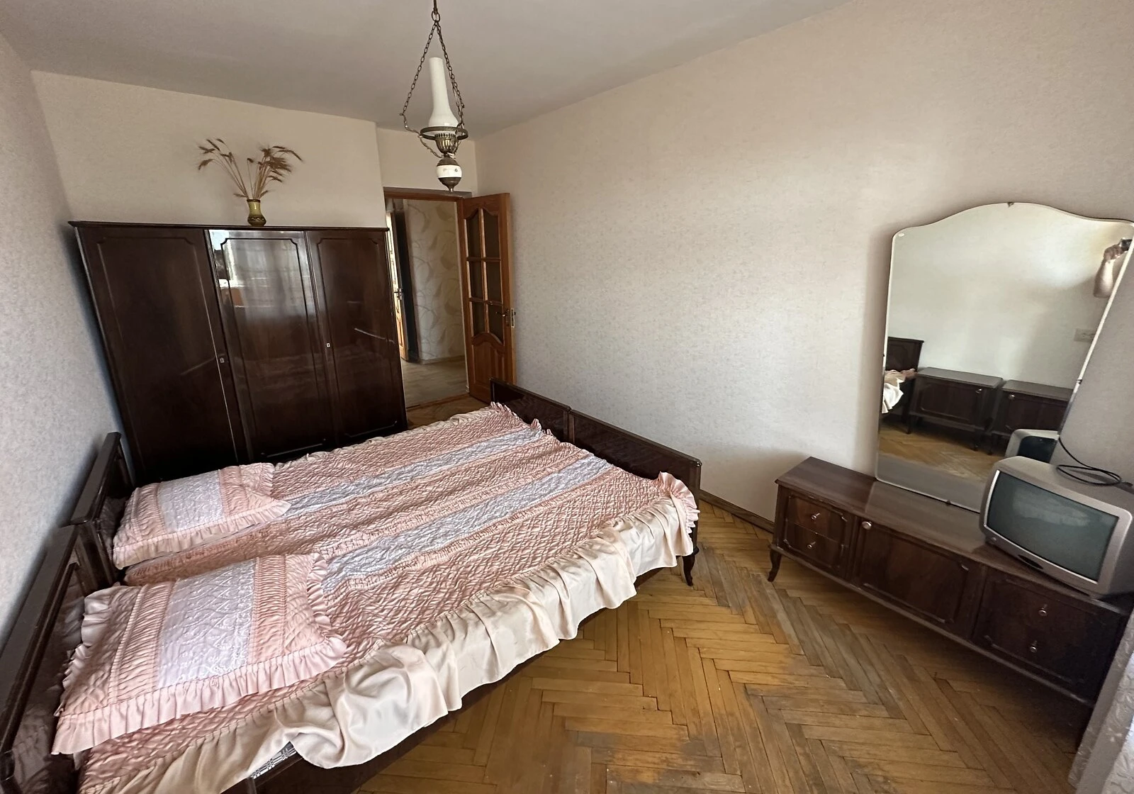 3-комнатная квартира, Отрадный: отопление без света, фото 3