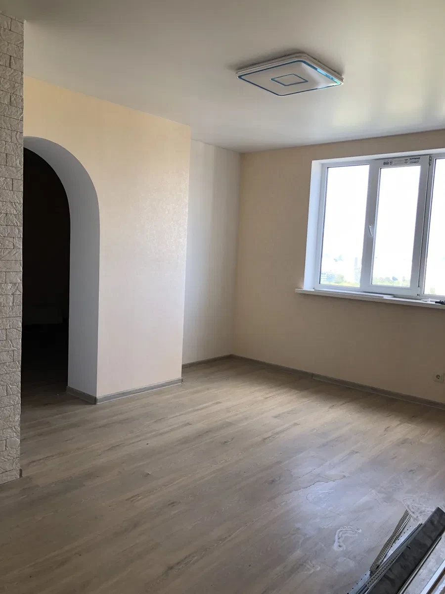 2-кімнатна квартира, Бориспіль: баня з басейном, резервне живлення - фото 3