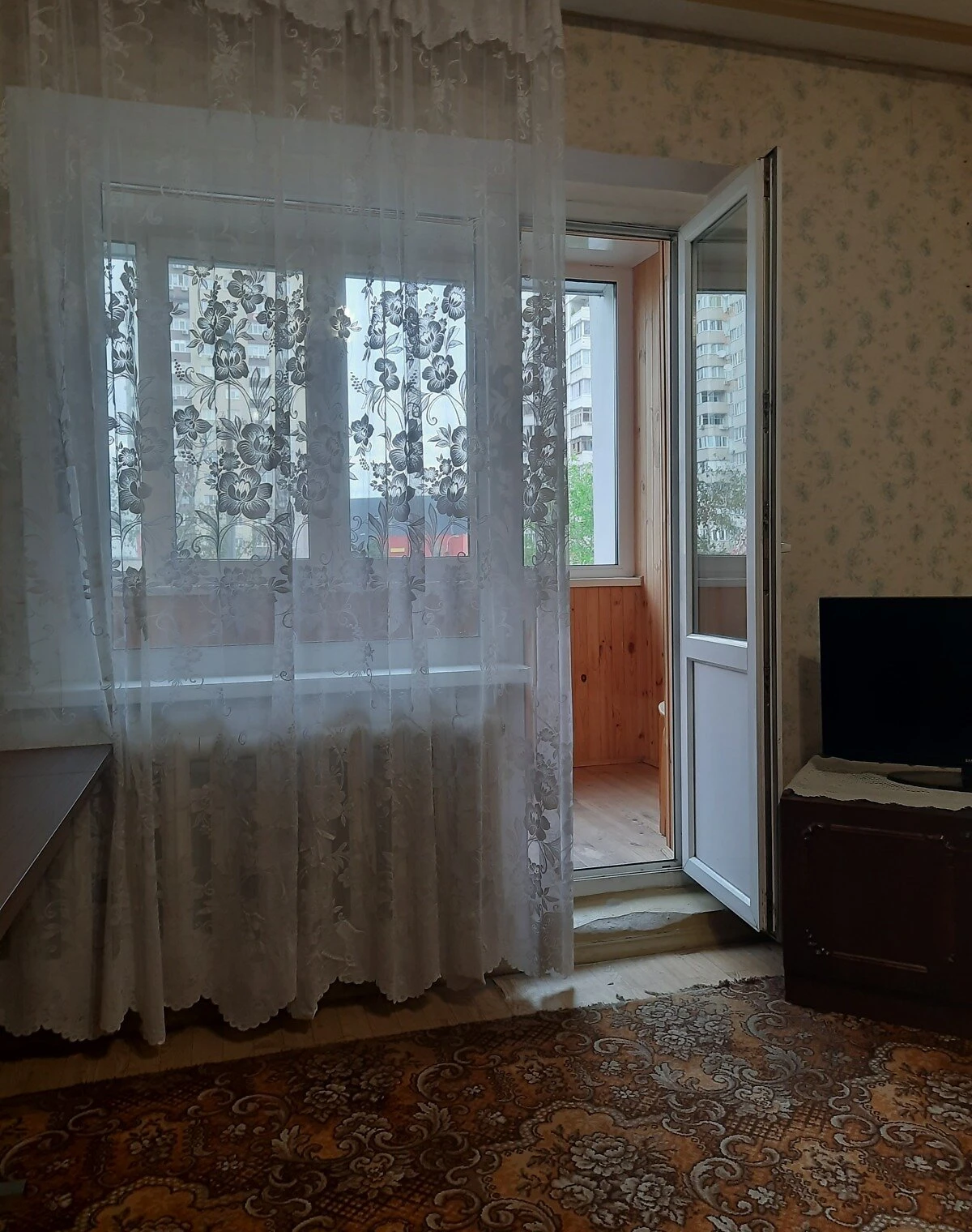 1-кімнатна квартира, Троєщина: косметичний ремонт, метро Почайна - фото 3