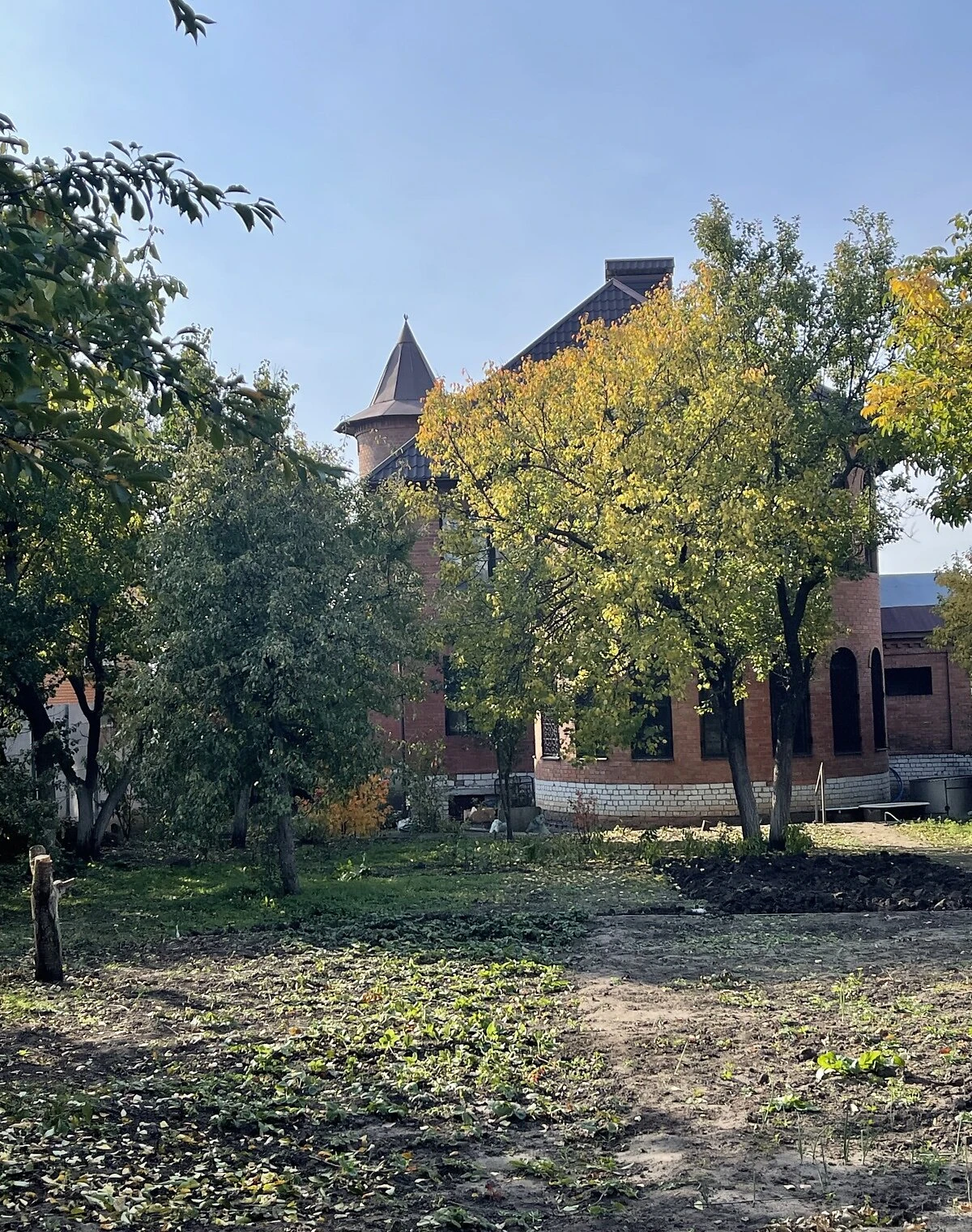 Будинок, Безлюдівка: 15 соток, свердловина, гараж у цоколі - фото 4