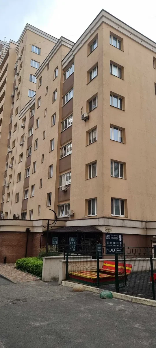 2-комнатная квартира в ЖК Квартал Авіа: лифт и отопление без света