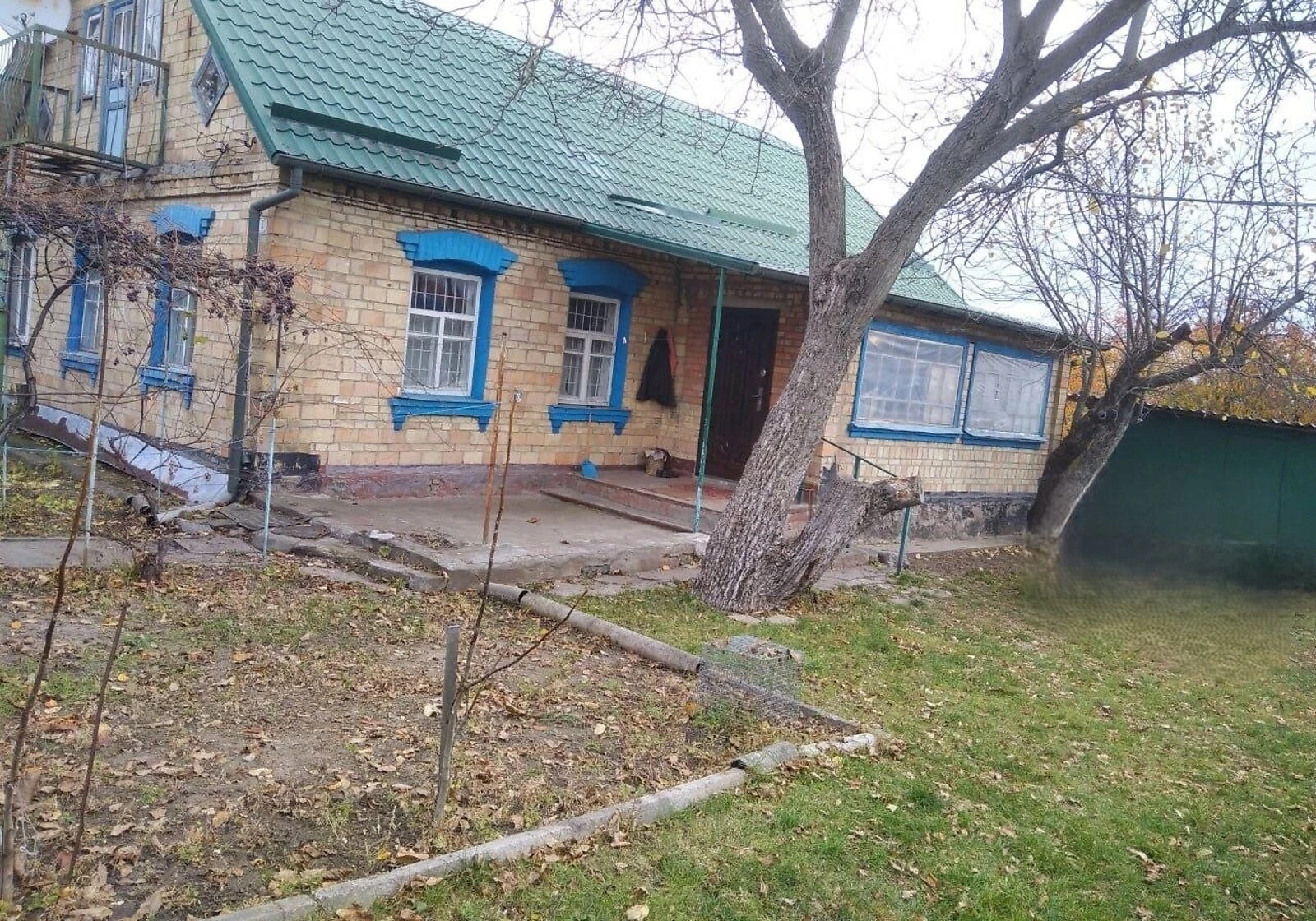 Будинок, Стави: веранда, ділянка 5118 м², гараж у дворі - фото 1