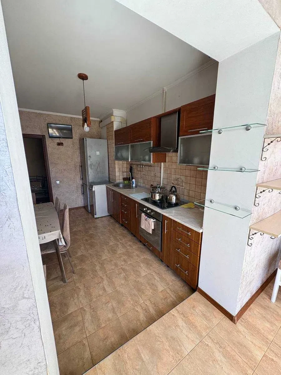 3-кімнатна квартира, Чорноморськ: 5 місць, 15 хв до моря - фото 2
