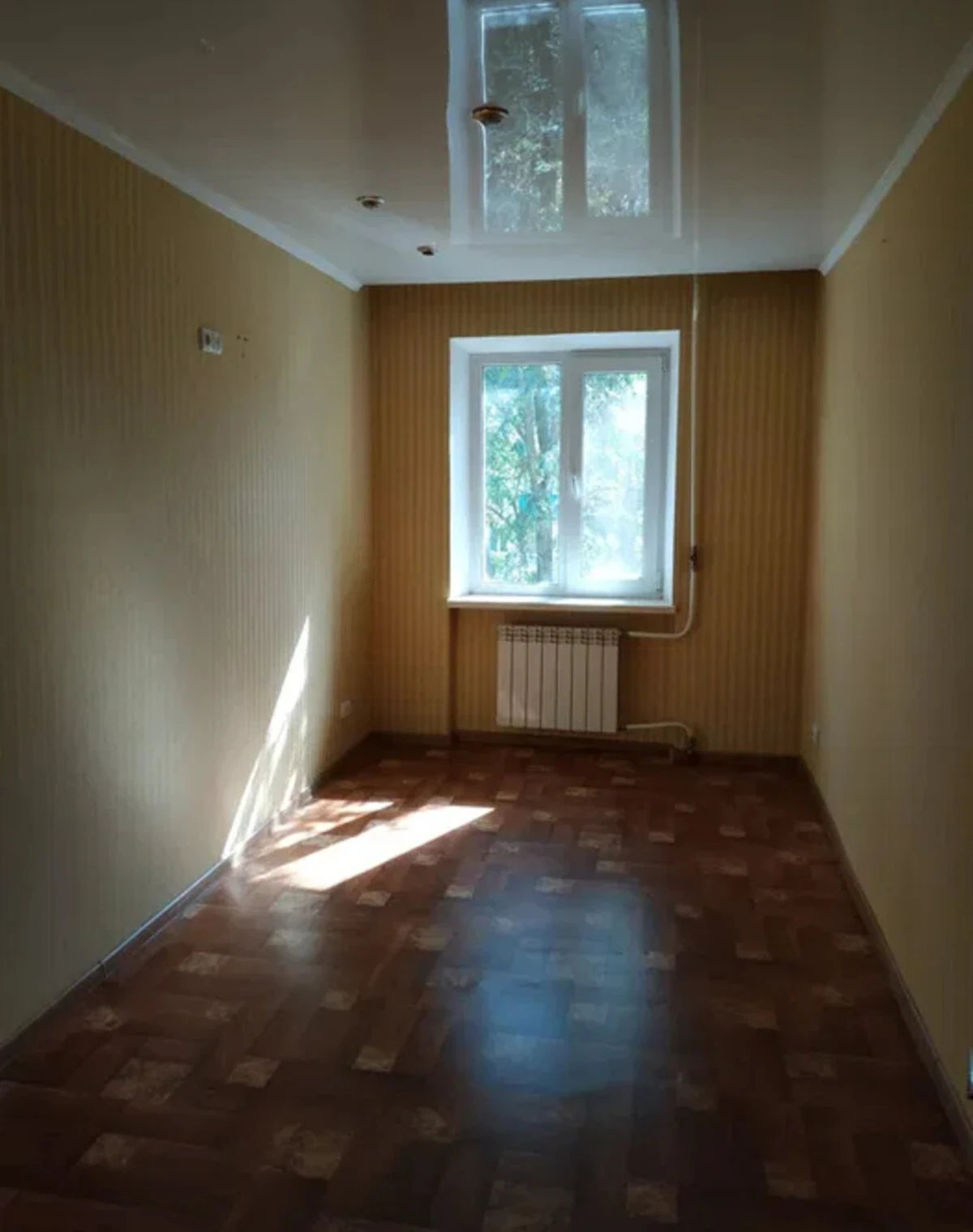 3-кімнатна квартира, вул. Гірників: панельний будинок, 5-й поверх - фото 1