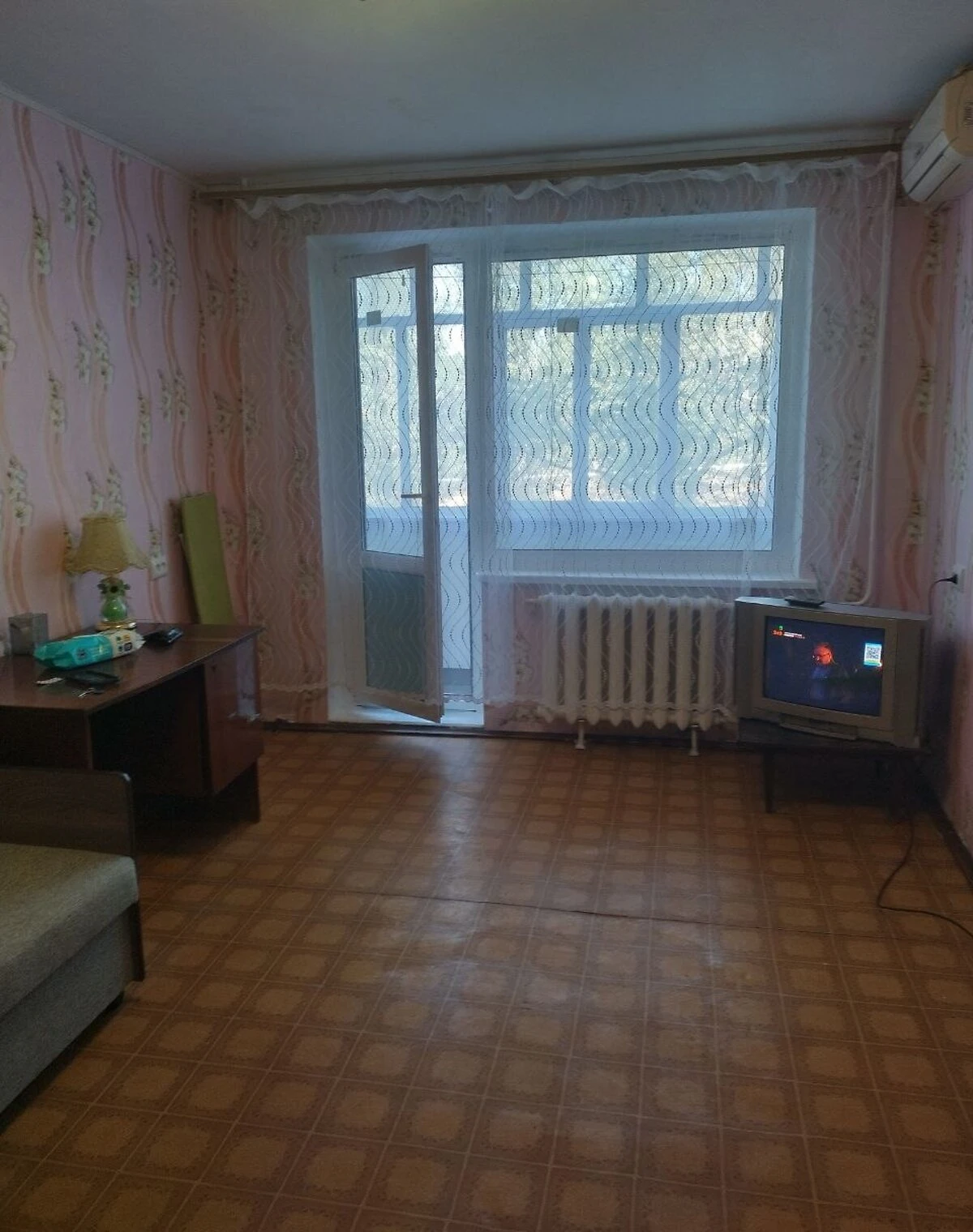 1-кімнатна квартира, Корабельний: косметичний ремонт, цегляні стіни