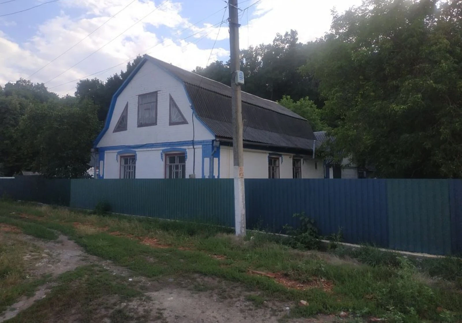 Будинок, Сатанівка: 14 соток, цегляні стіни, гараж у дворі