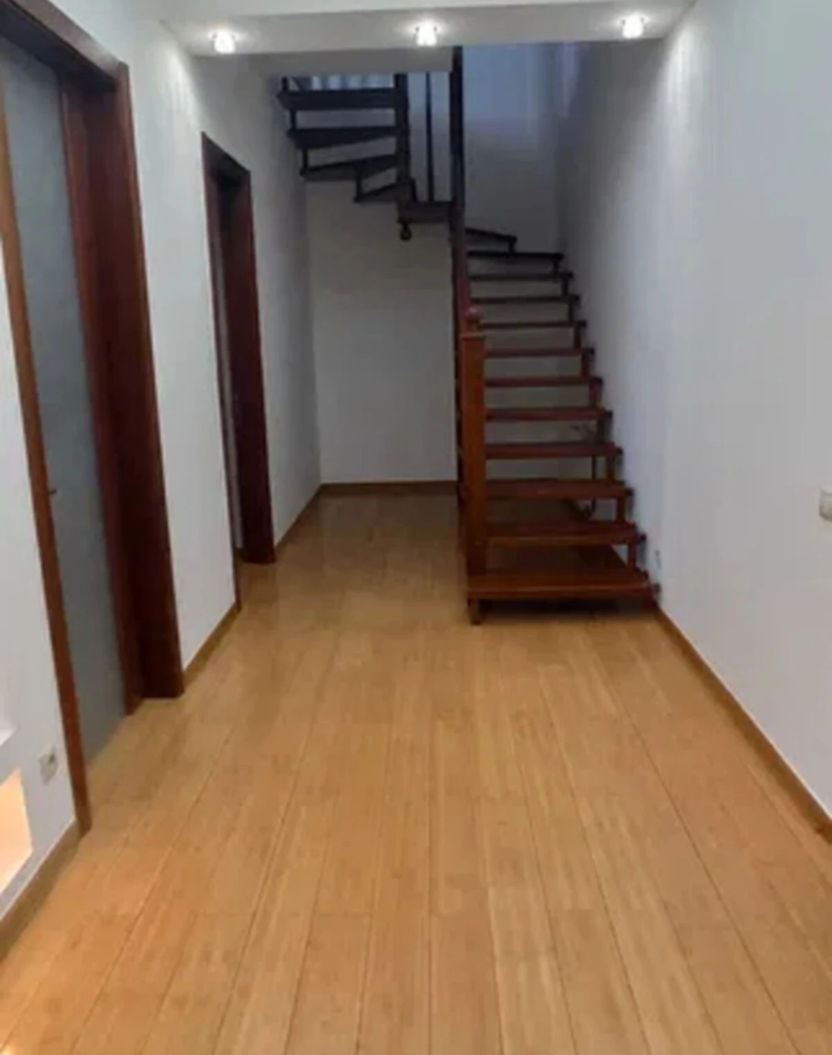 4-кімнатна квартира, Батальна: дизайнерський ремонт, кухня 22 м² - фото 3