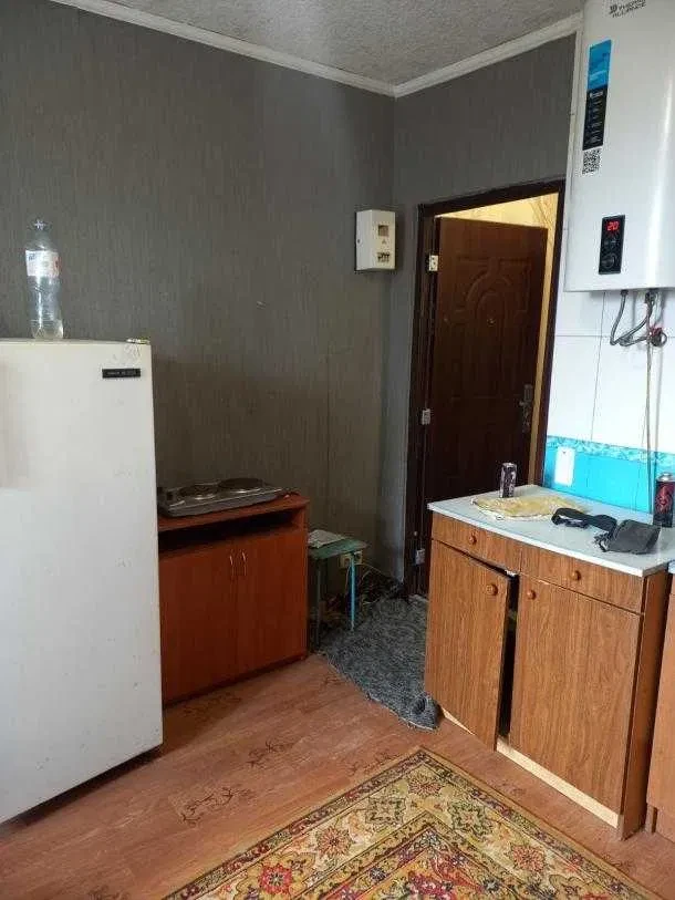 Гостинка, Новобаварський: власний санвузол, жила кімната 12 м², фото 5