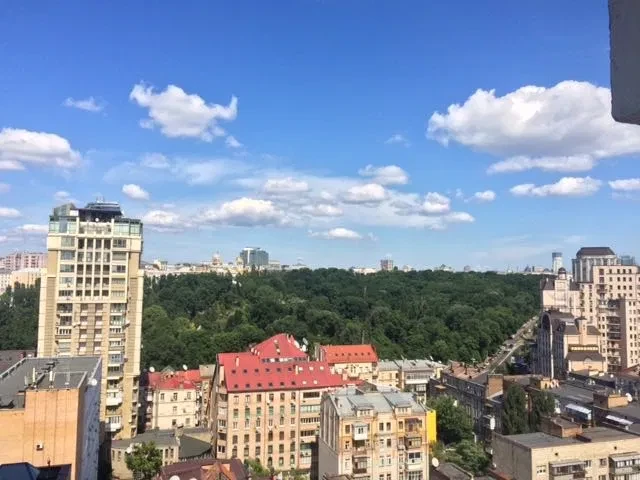 4-кімнатна квартира у ЖК Botanik Towers: вид на Ботанічний сад - фото 1