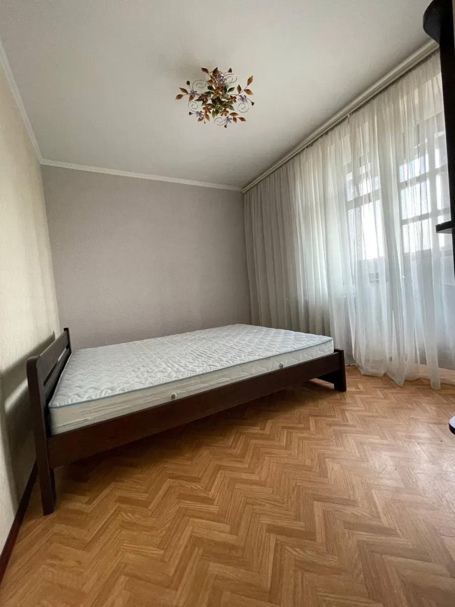 3-кімнатна квартира, Київський: євроремонт, власна котельня - фото 2