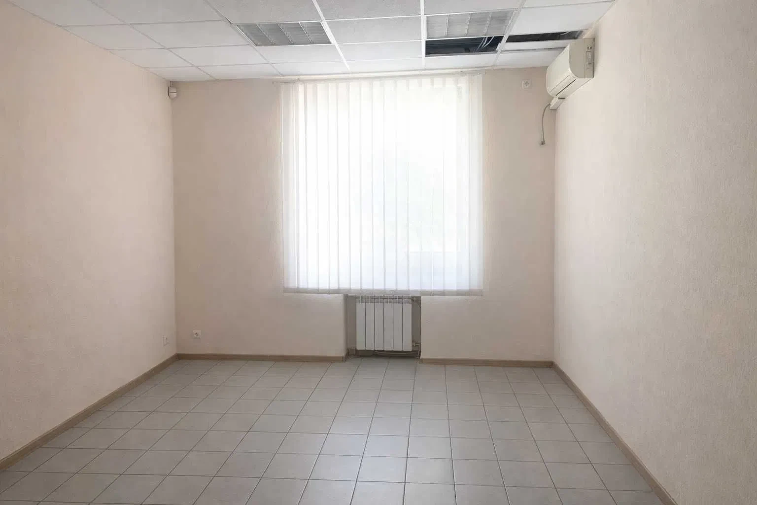 Помещение, Днепровский: отдельный вход, 50 м до проспекта Соборного, фото 5